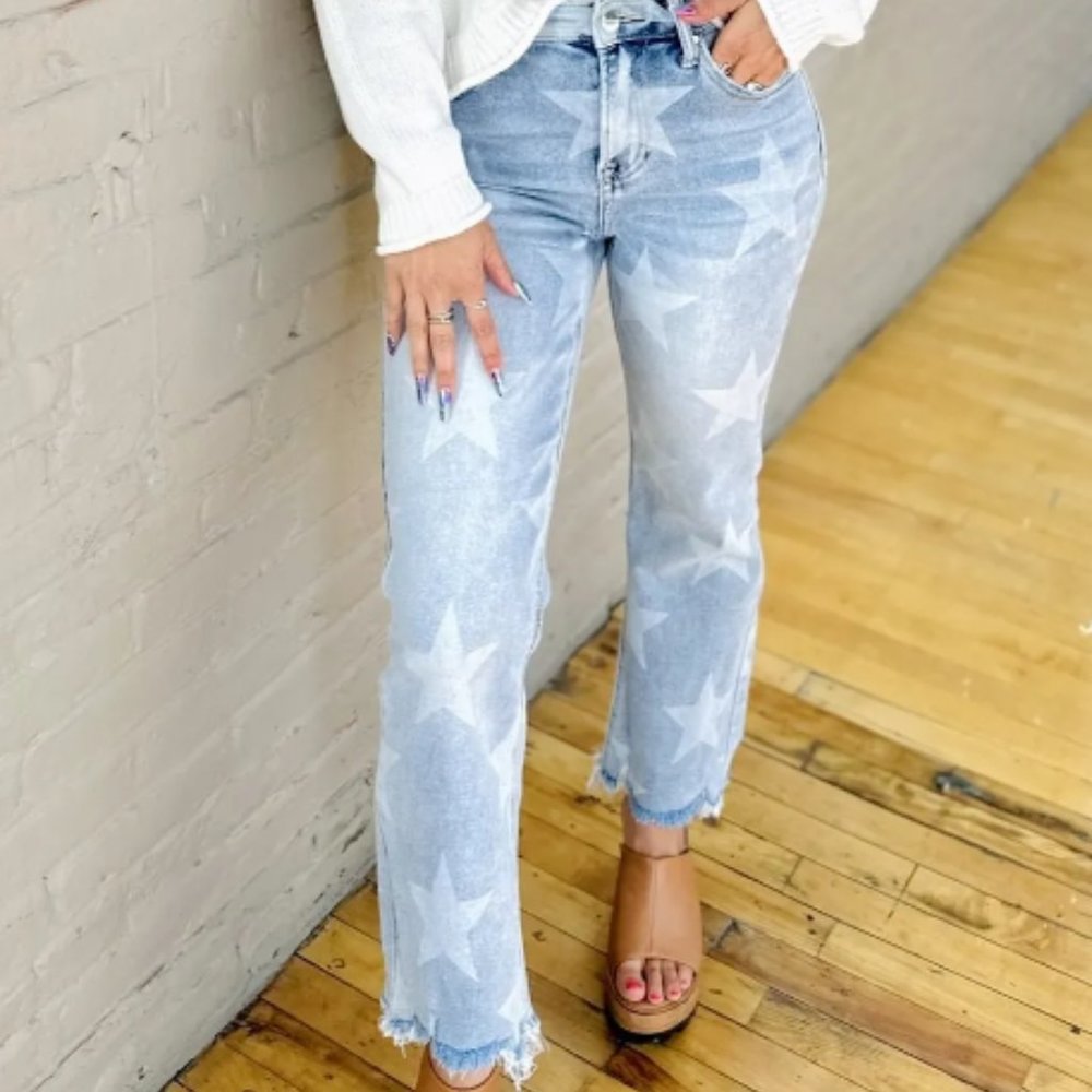 RISEN STAR PRINT STRAIGHT LEG JEANS - nondistressed